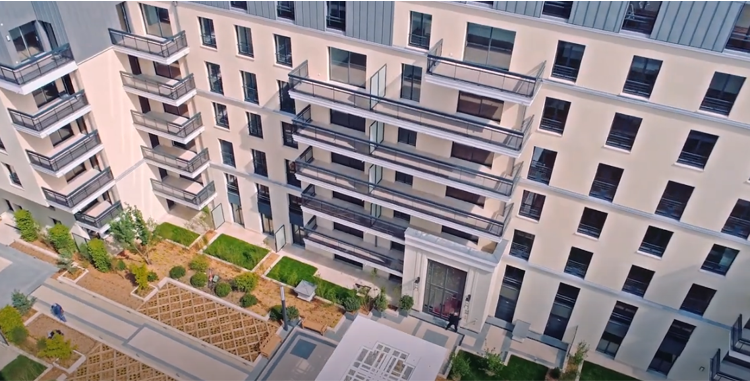 ISSY LES MOULINEAUX – FRANCO SUISSE